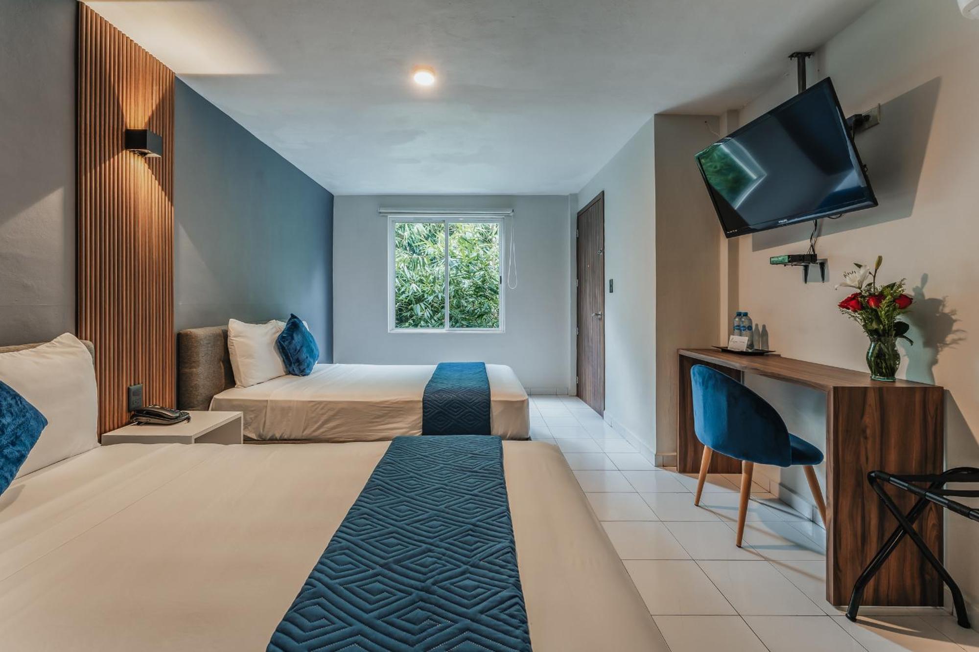 Hotel Casa Nova, Mérida Buitenkant foto